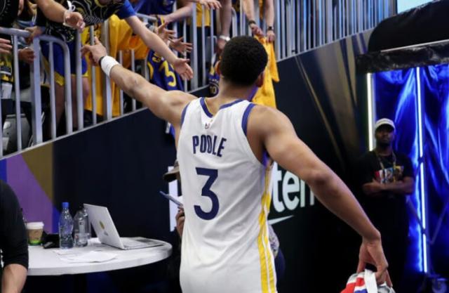 开云体育-无关紧要且低效 被勇士放弃的普尔保住克雷的位置