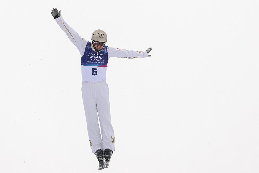 在线体育-第四金！王心迪斩获自由式滑雪男子空中技巧金牌
